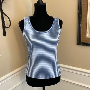 EUC Vineyard Vines stripe tank Size Small